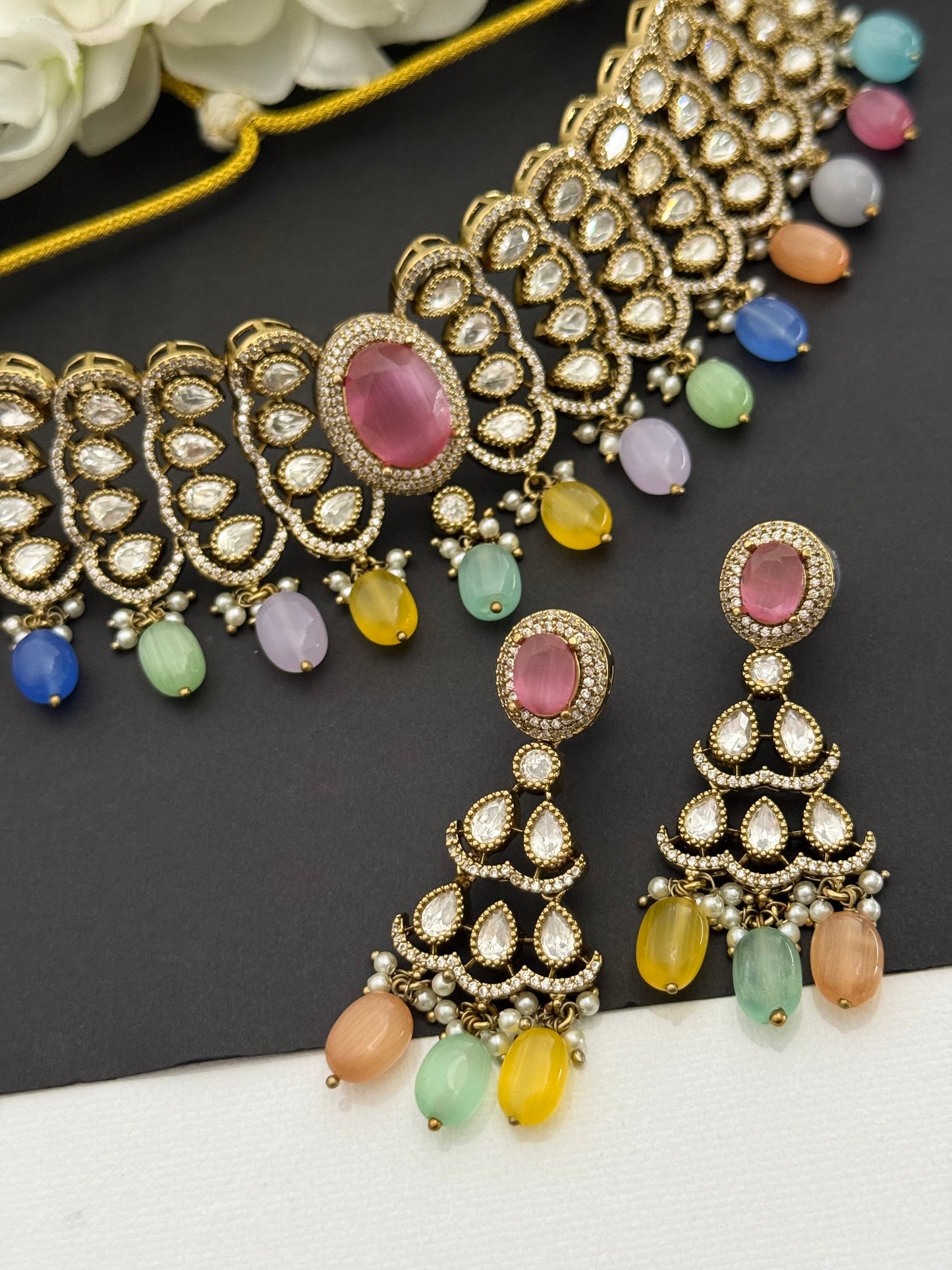 Premium choker set