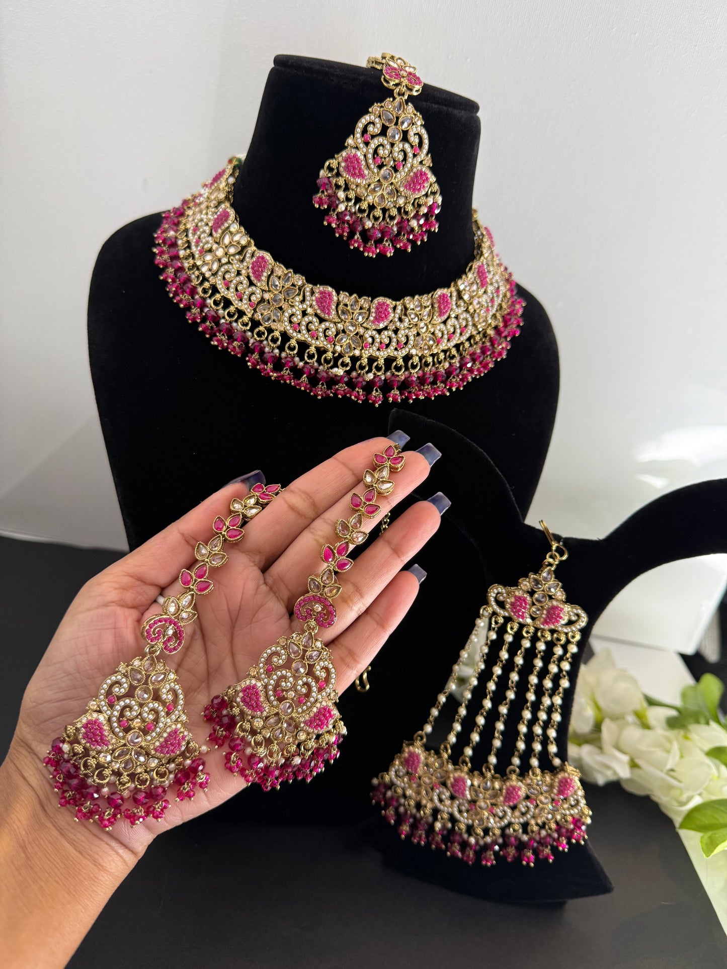 Saanvi necklace set