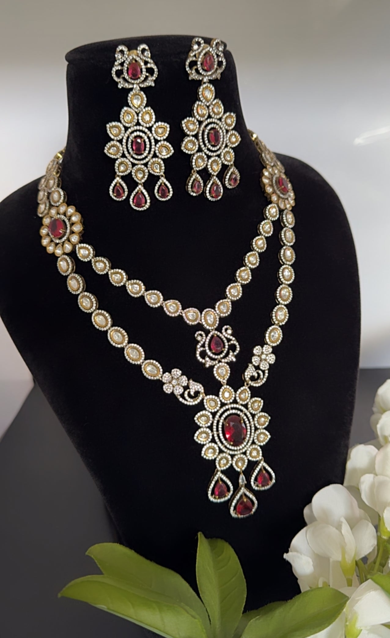 Premium necklace set