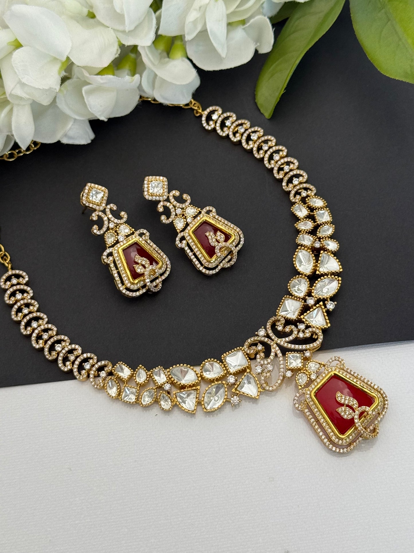 Premium necklace set