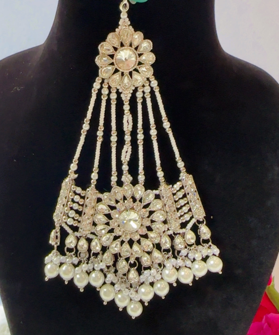 Choker set with passa