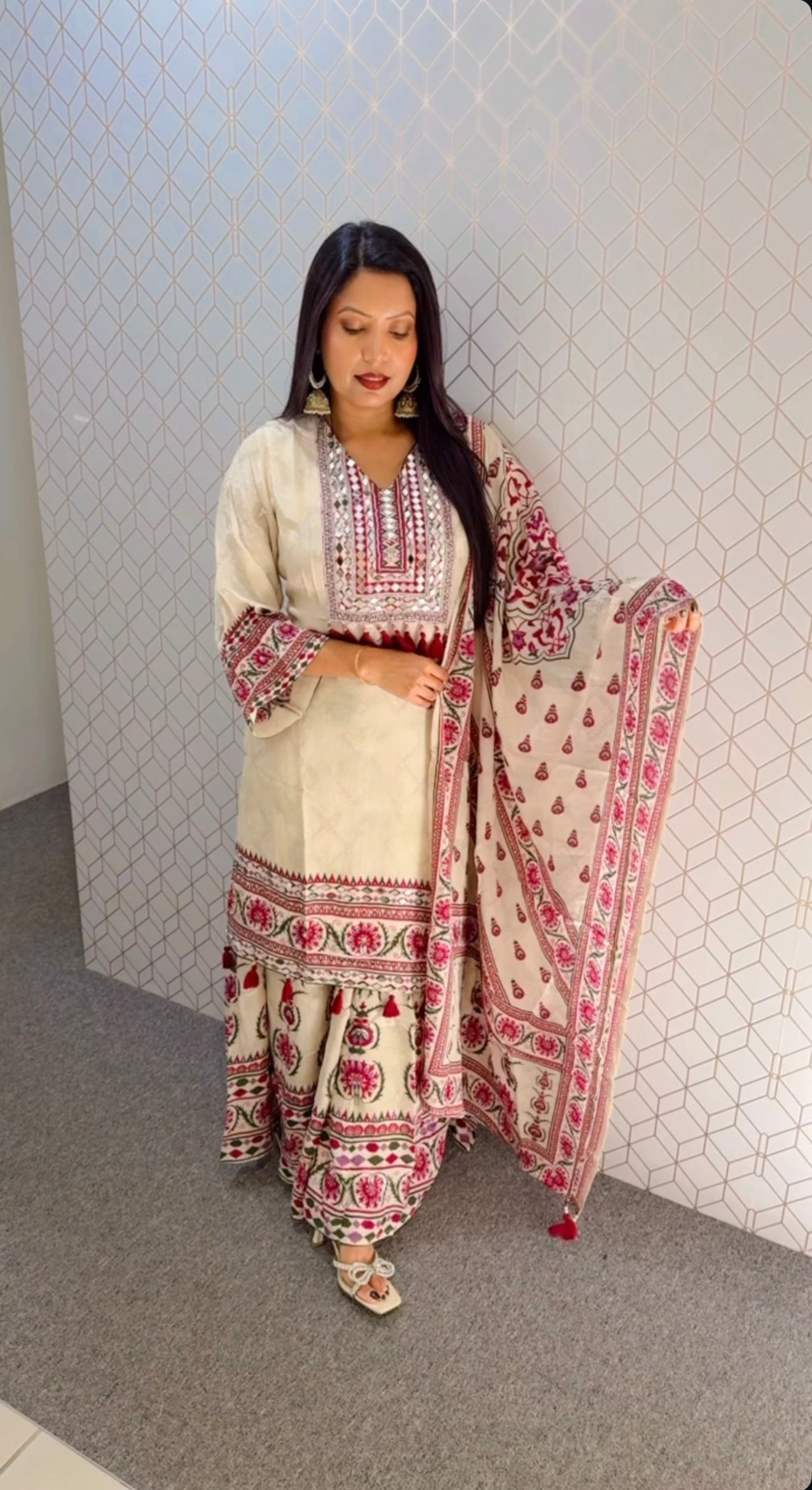 Party wear suit