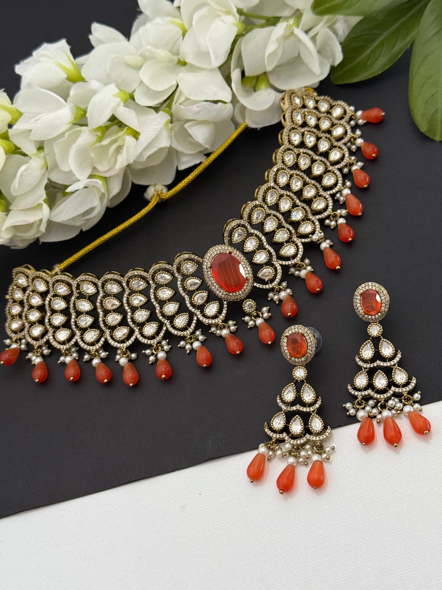Premium choker set