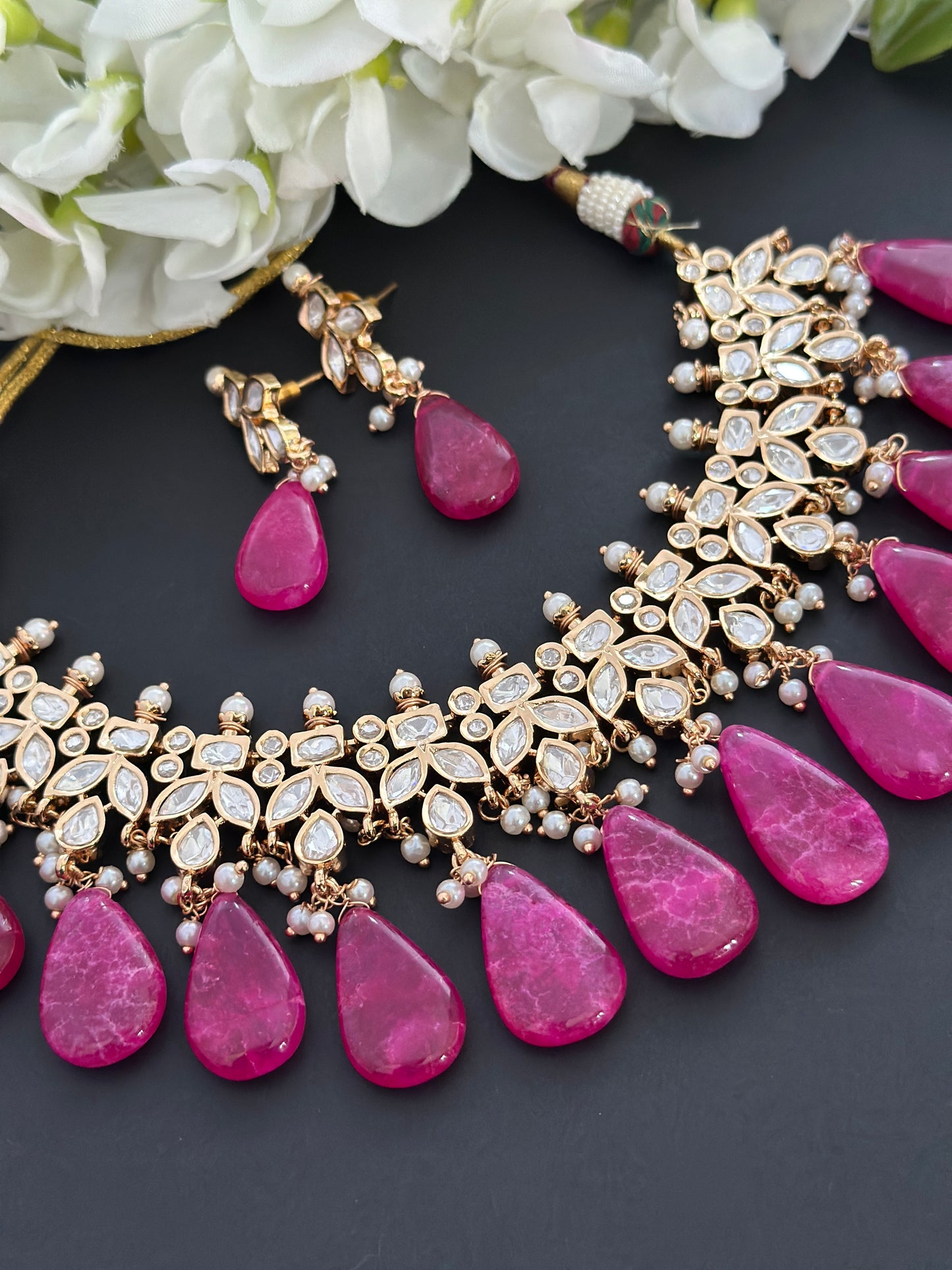 Premium necklace set