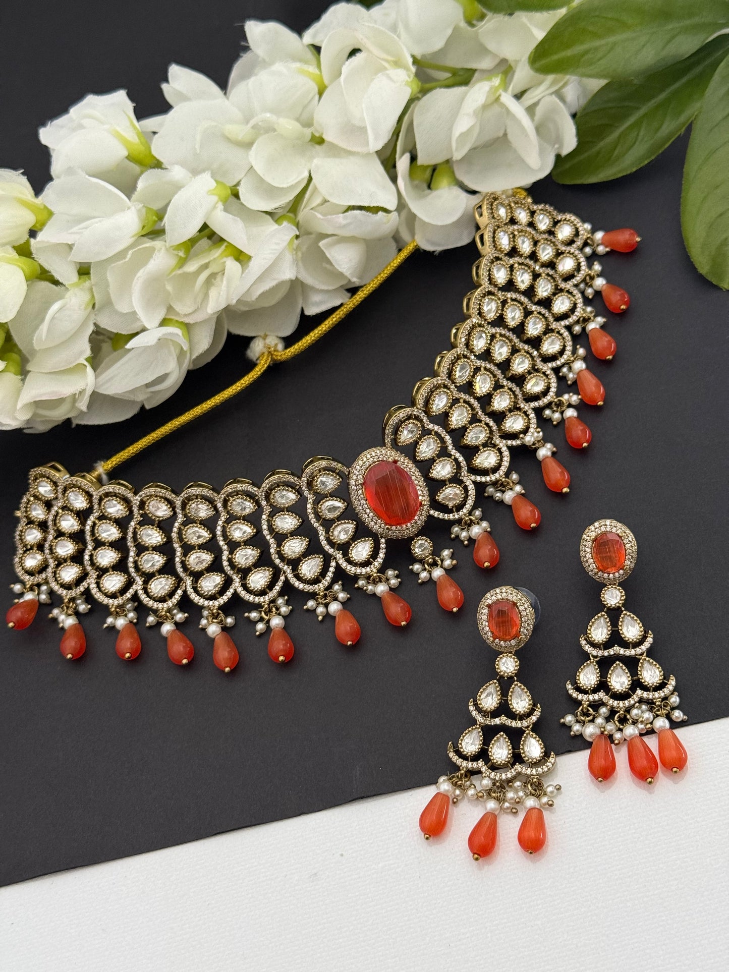 Premium choker set