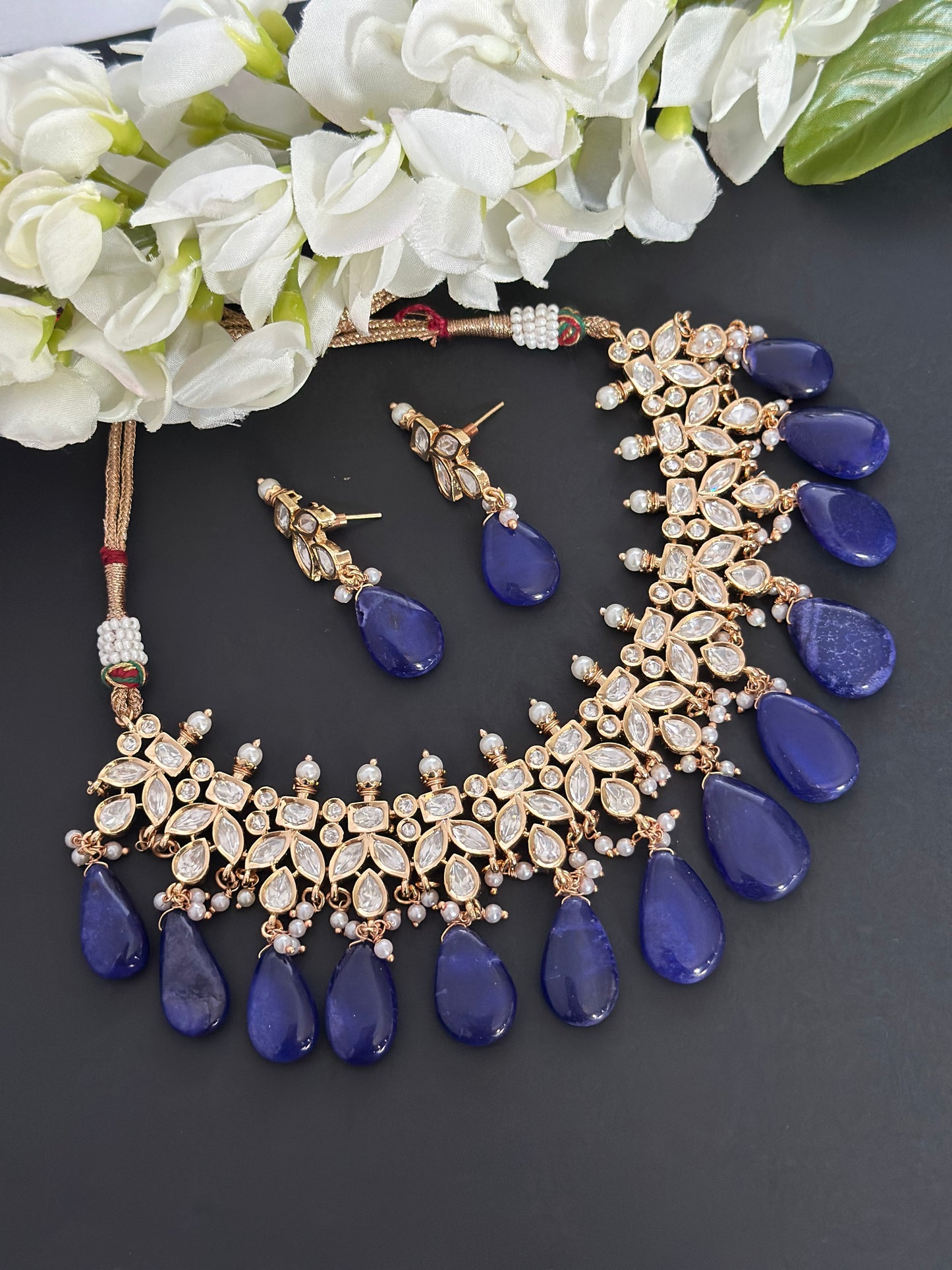 Premium necklace set