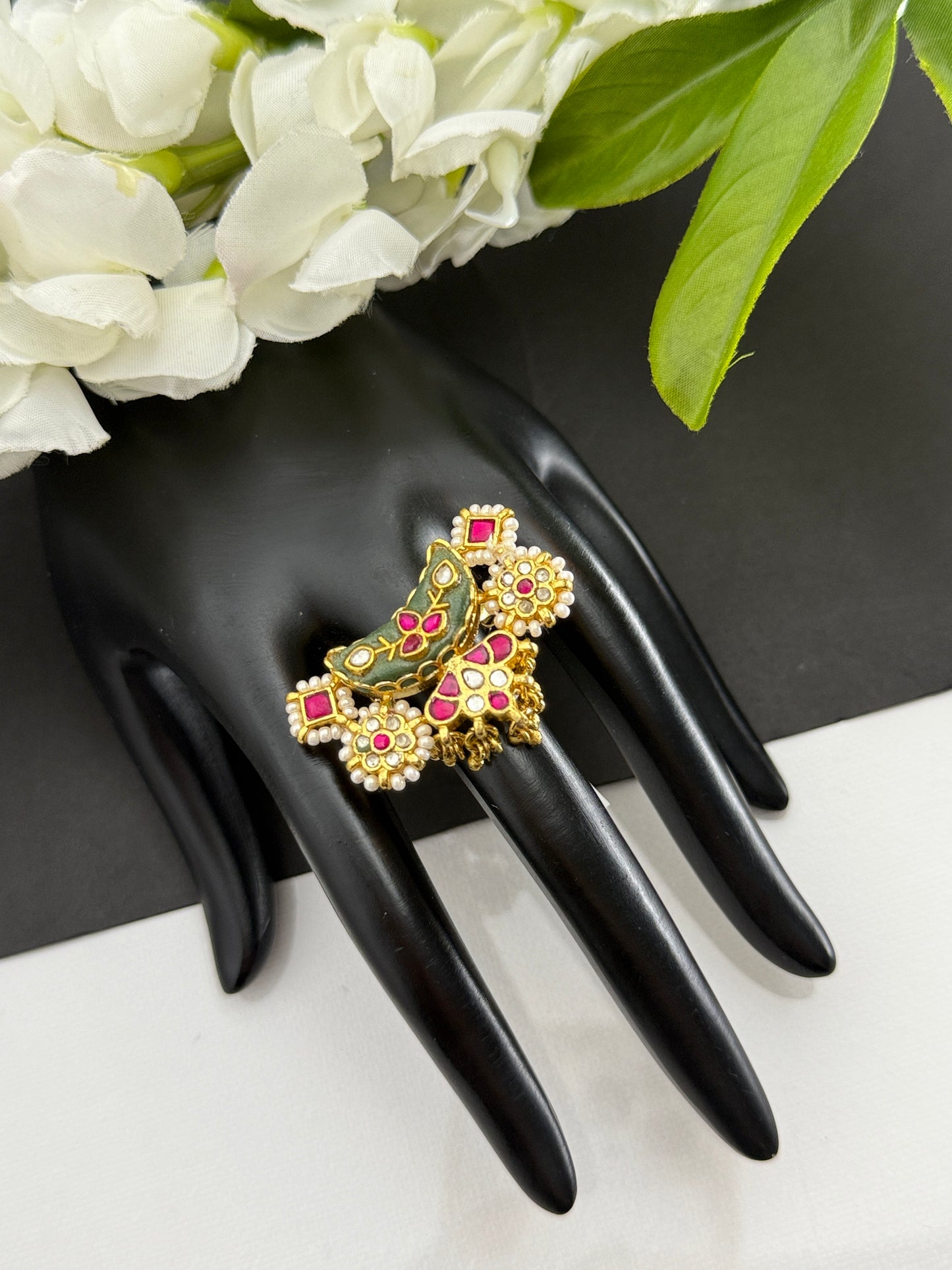 Pachi kundan ring