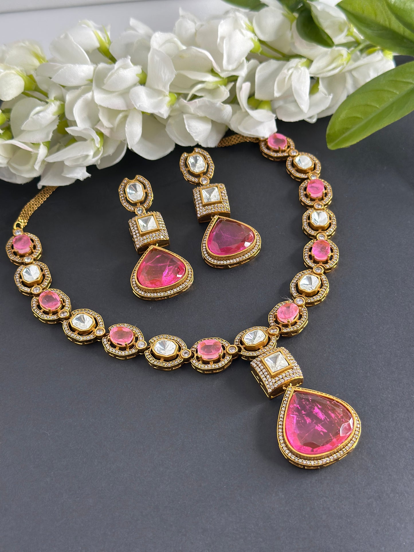 Premium necklace set