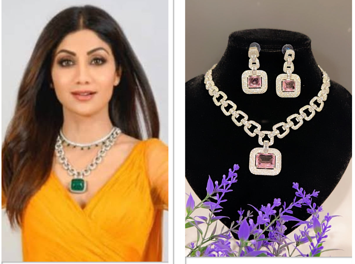 Necklace in American diamonds