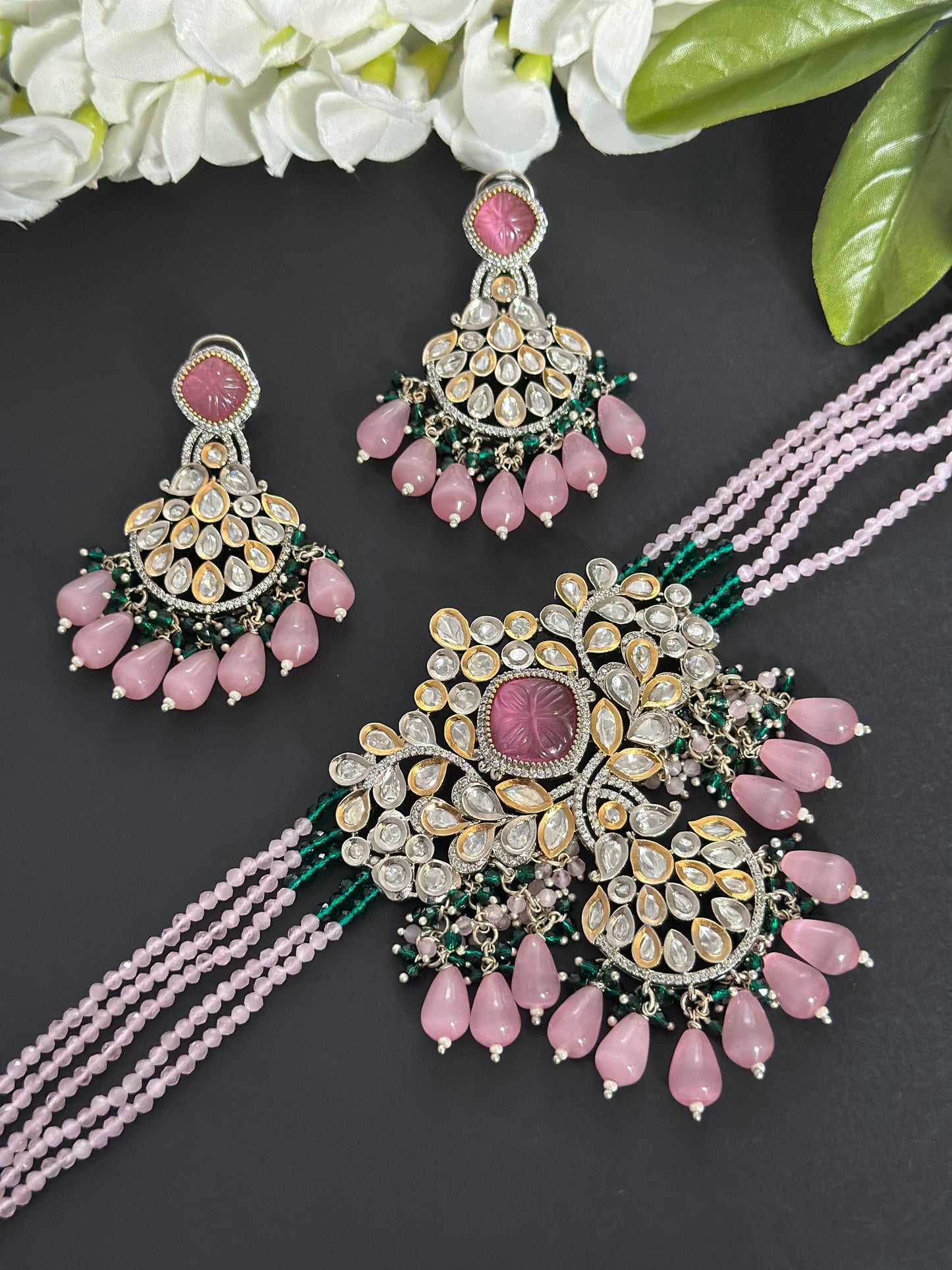Premium choker set