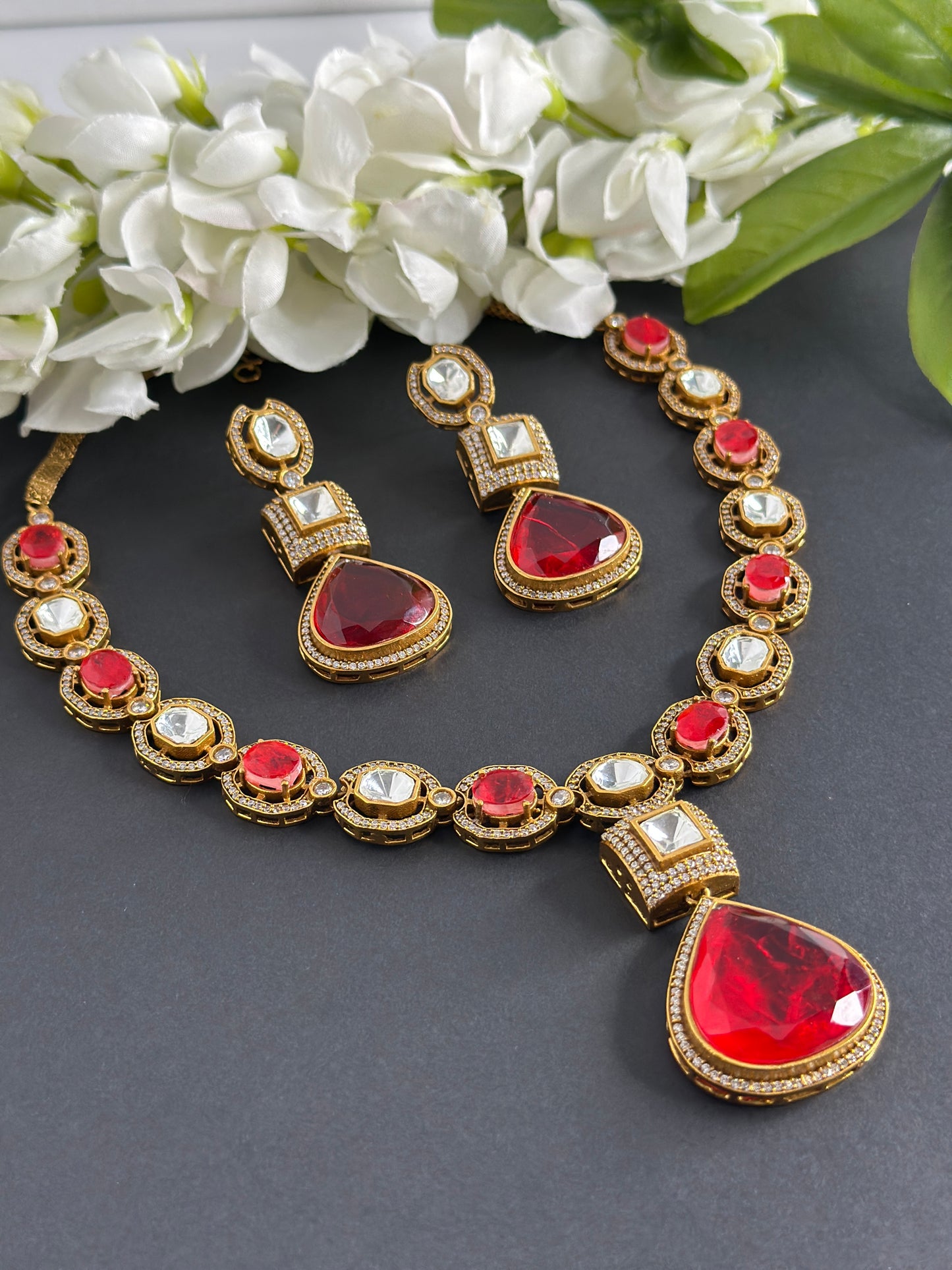 Premium necklace set