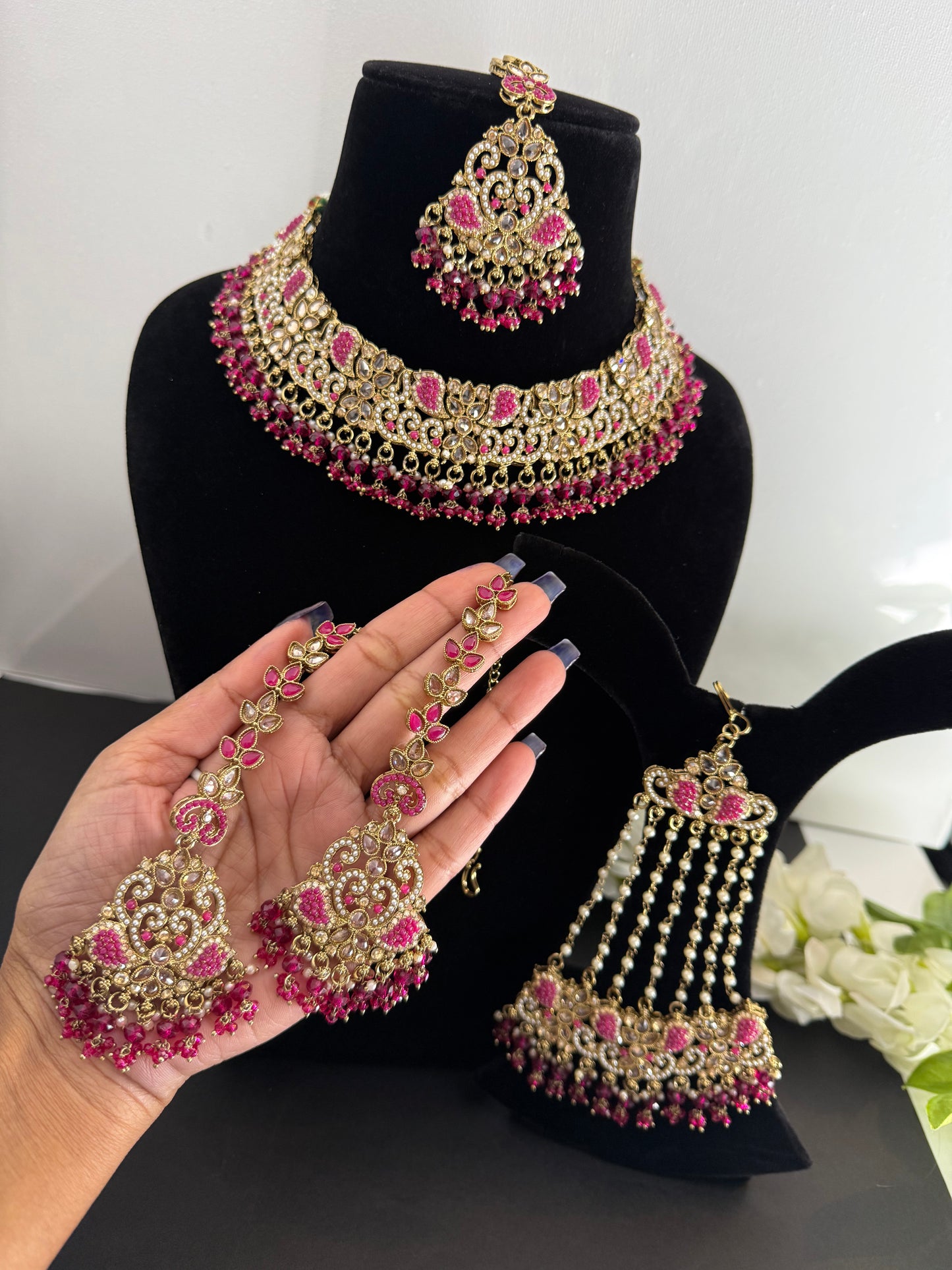 Saanvi necklace set