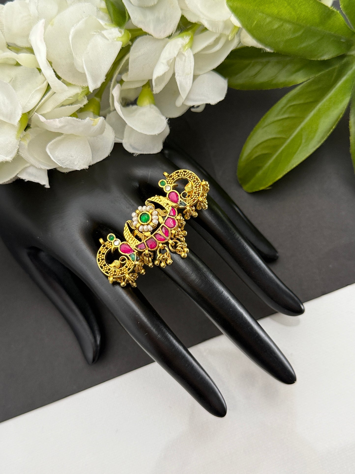 Pachi kundan ring