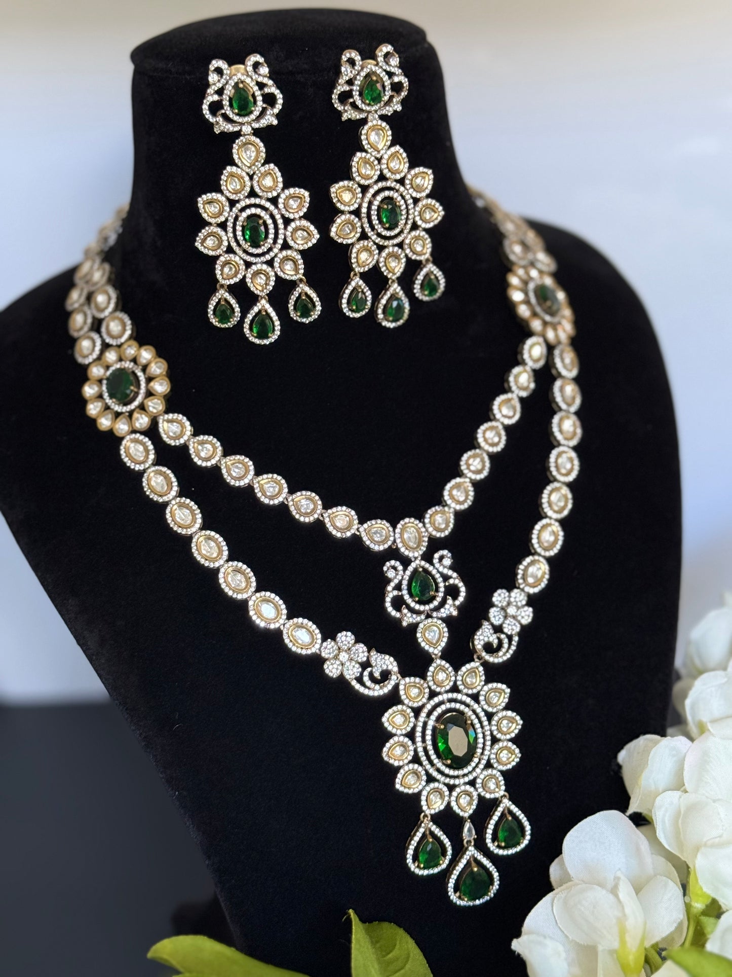 Premium necklace set