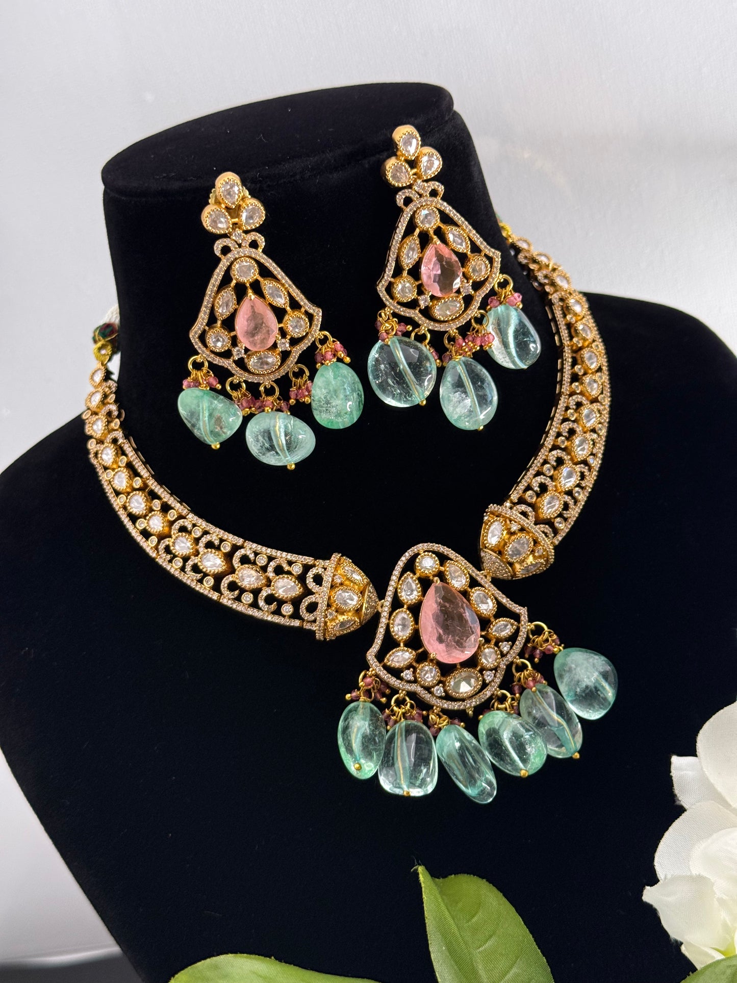 Premium necklace set