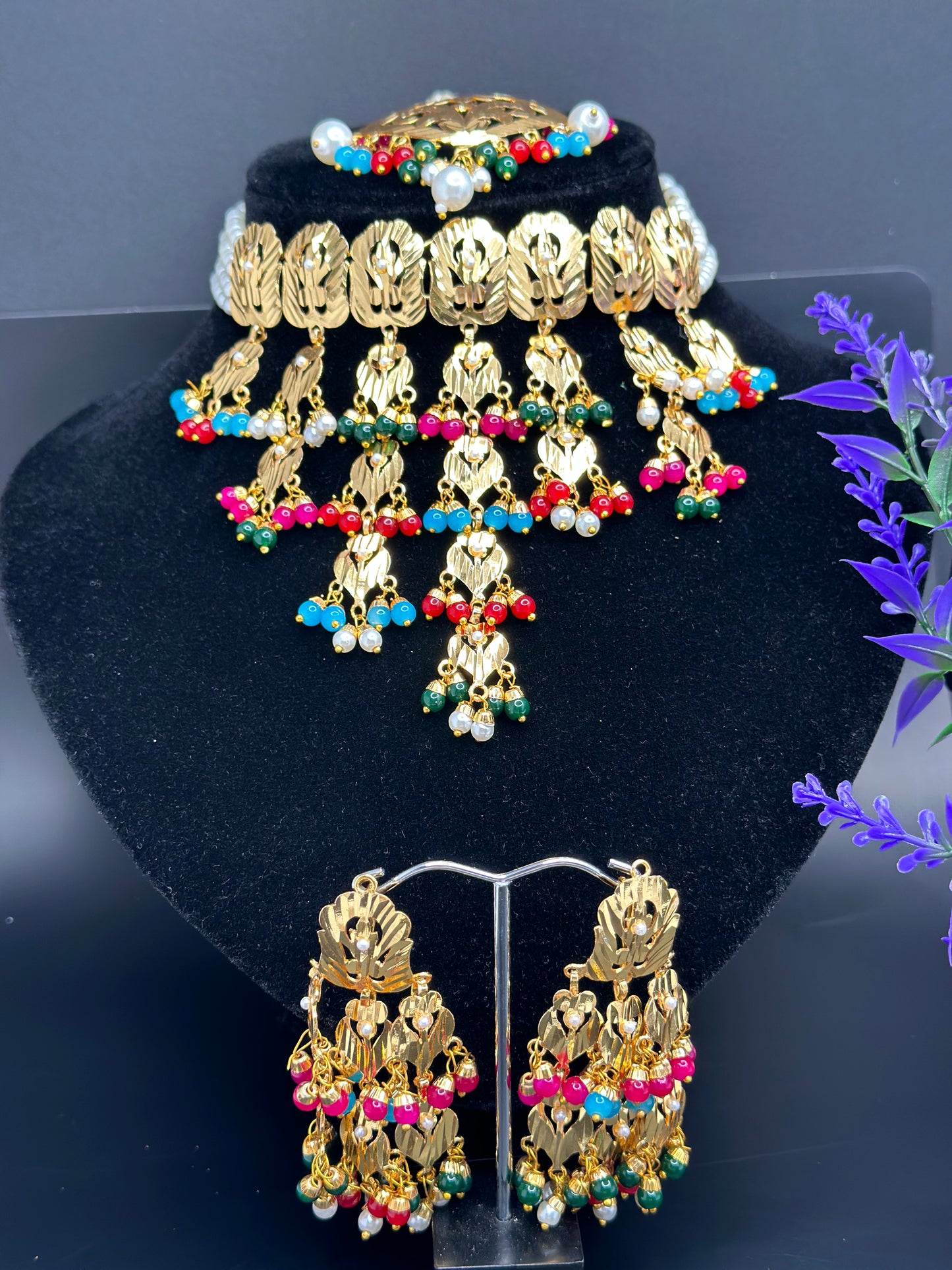 Gold look set