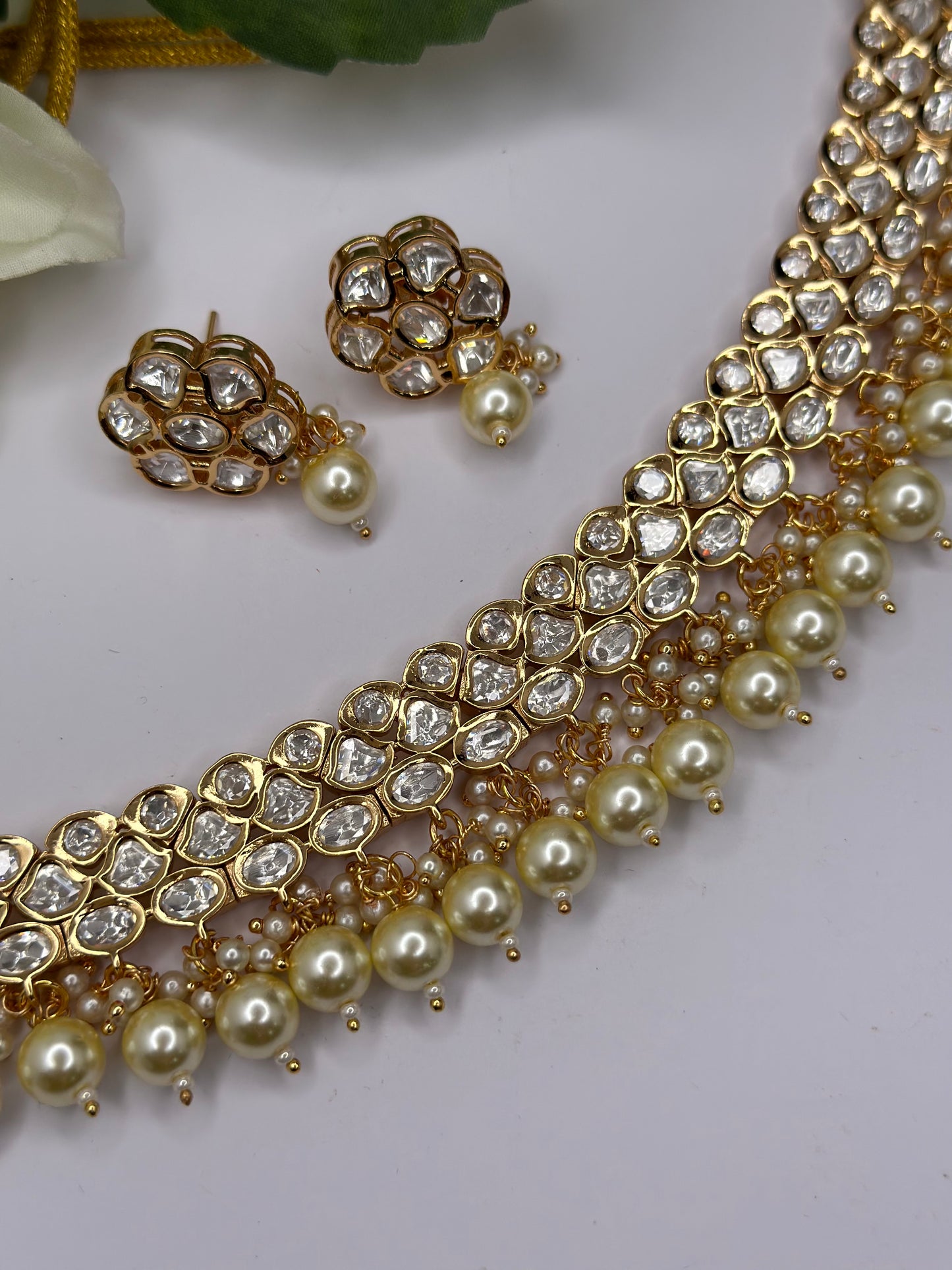 Tyaani inspired choker set