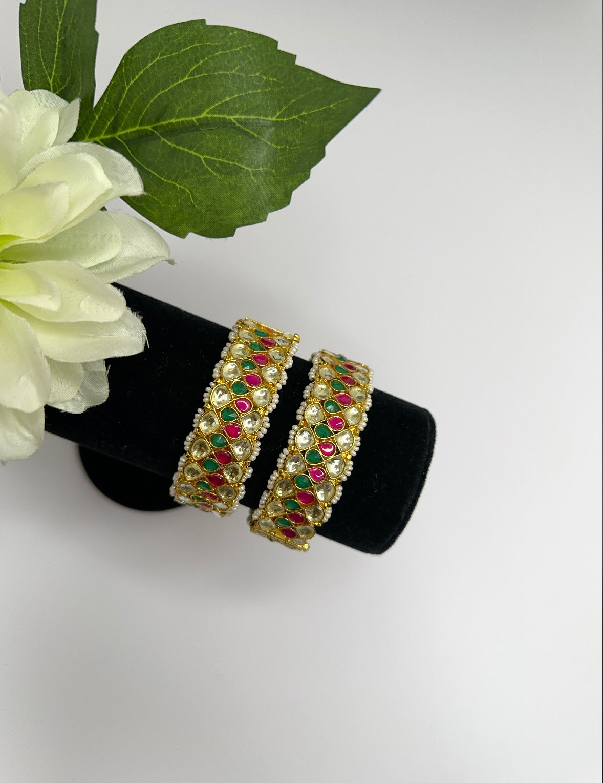 Pachi kundan bangles