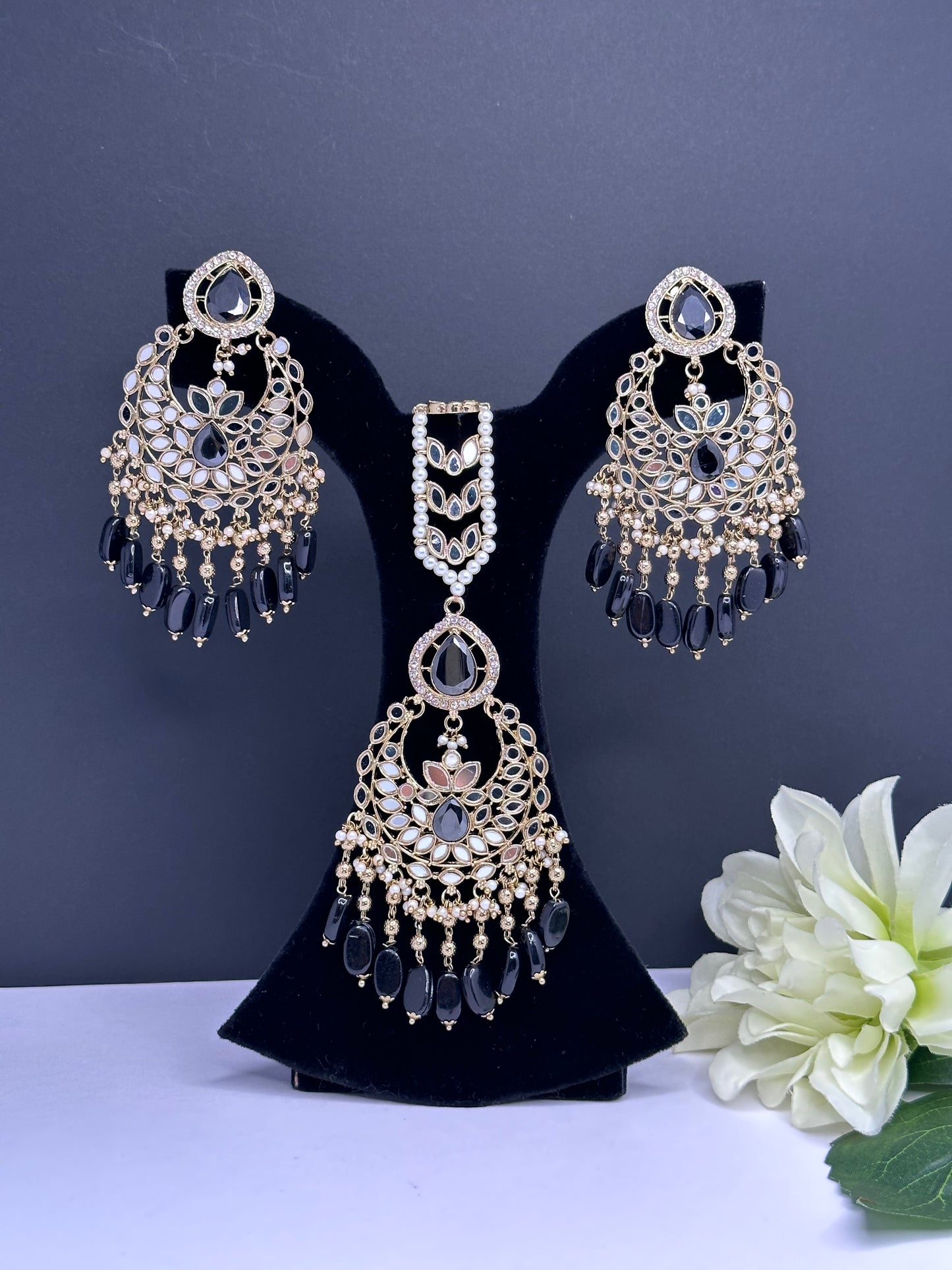 Mirror tikka set in black