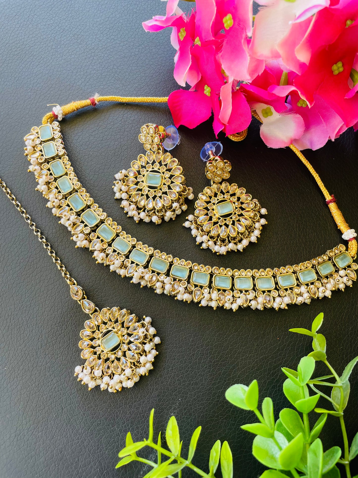 Fine polki set in blue colour