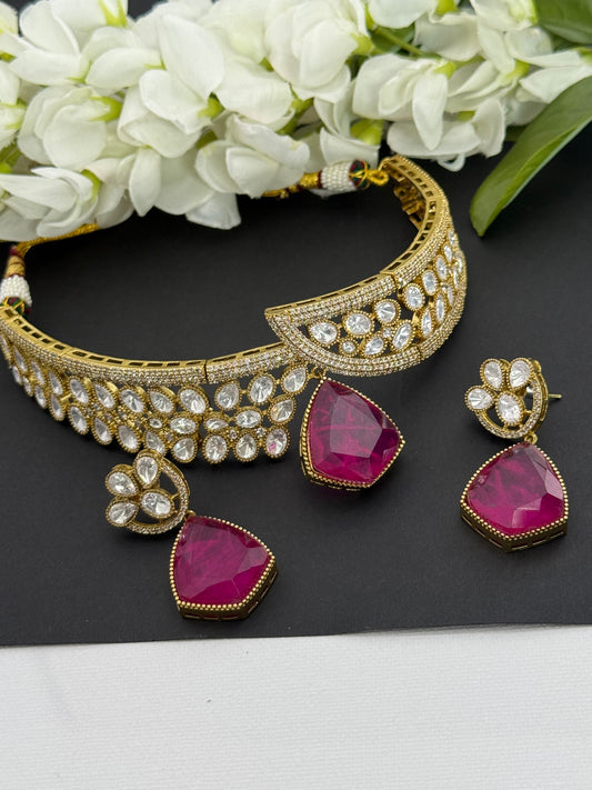Premium choker set