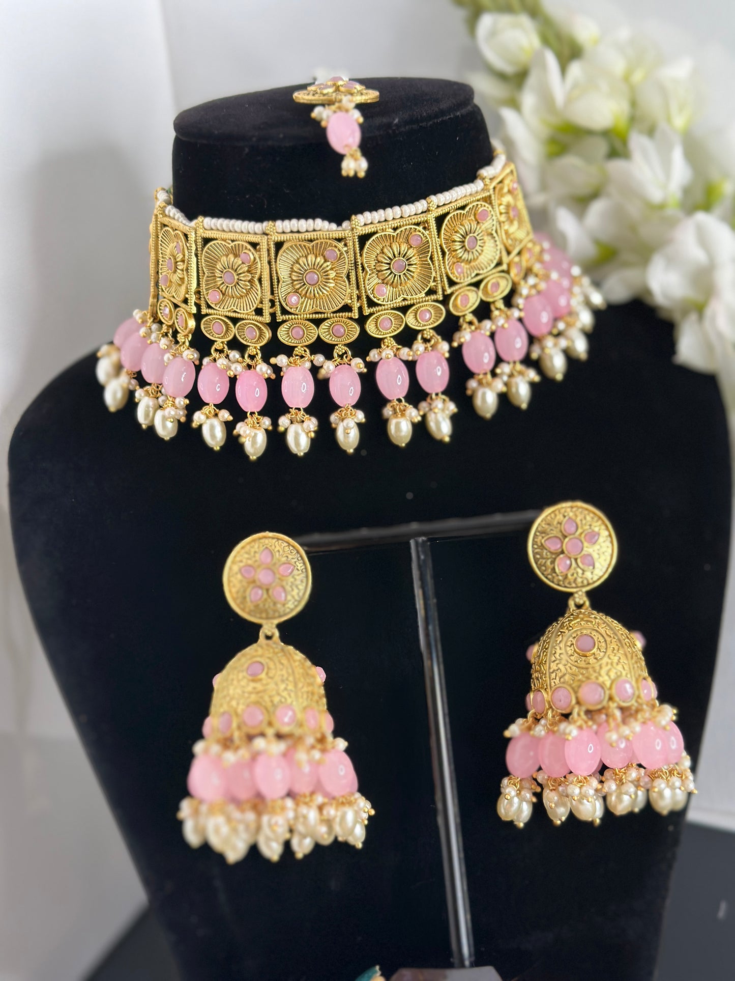 Jaisvi choker set