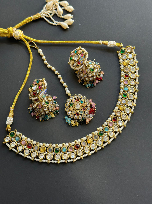 Kundan necklace with jhumki and tikka