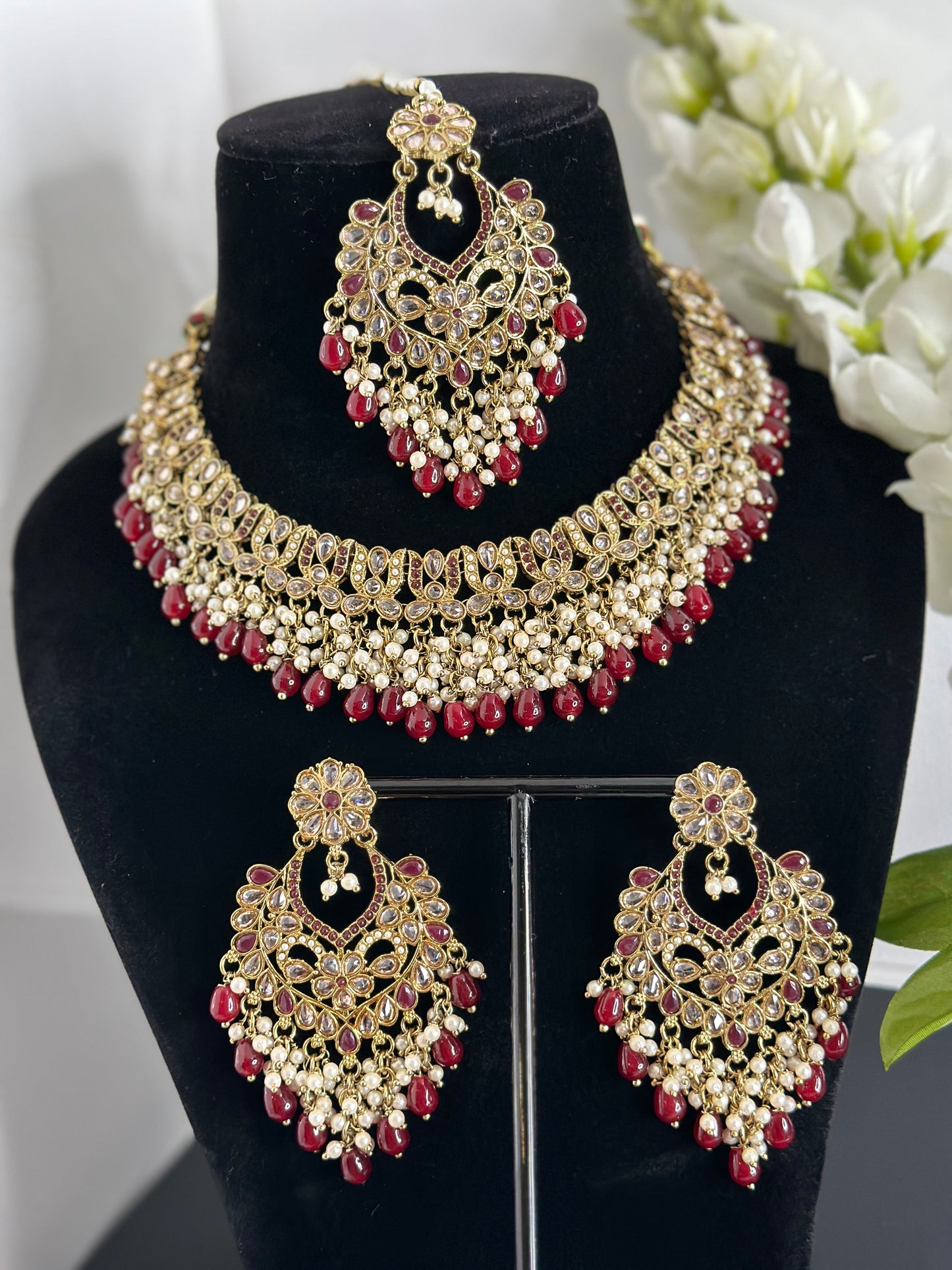 Saanvi necklace set