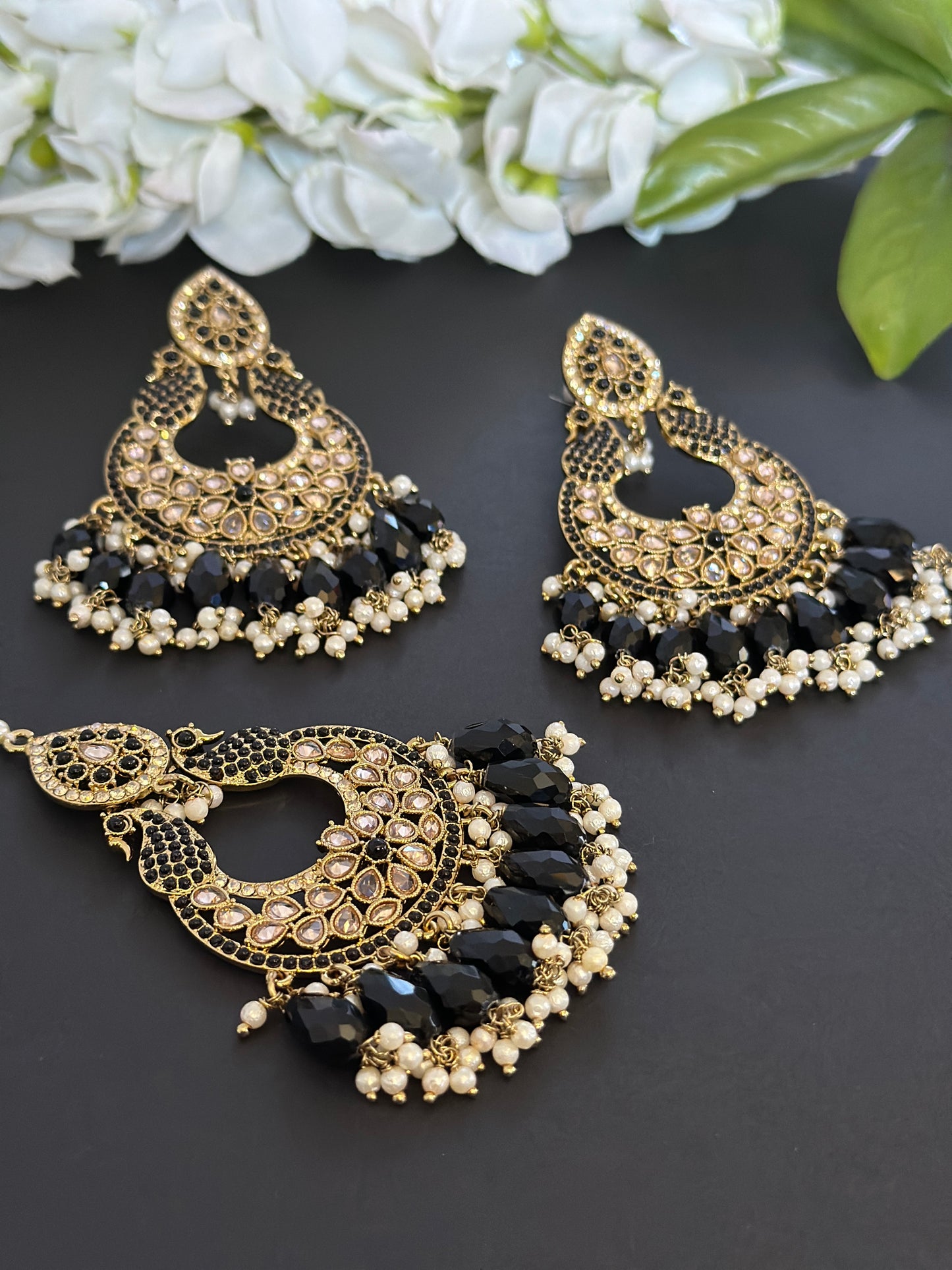 Saanvi Tikka set