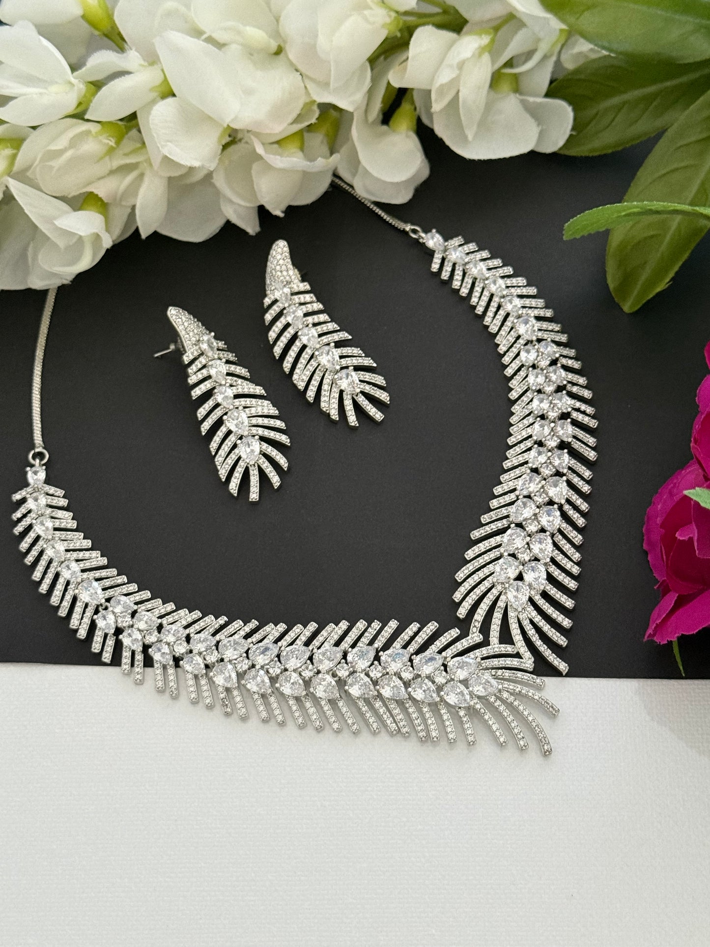 Premium necklace set