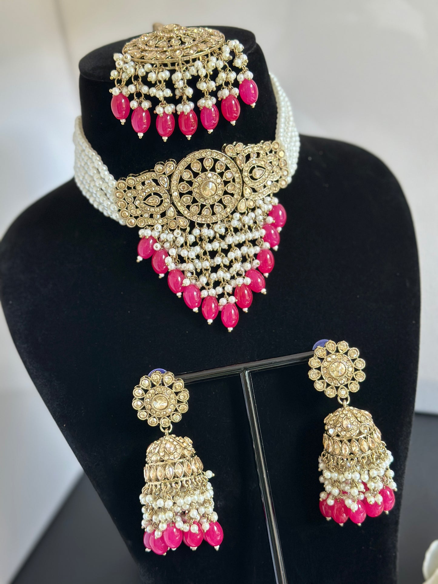 Choker set hot pink