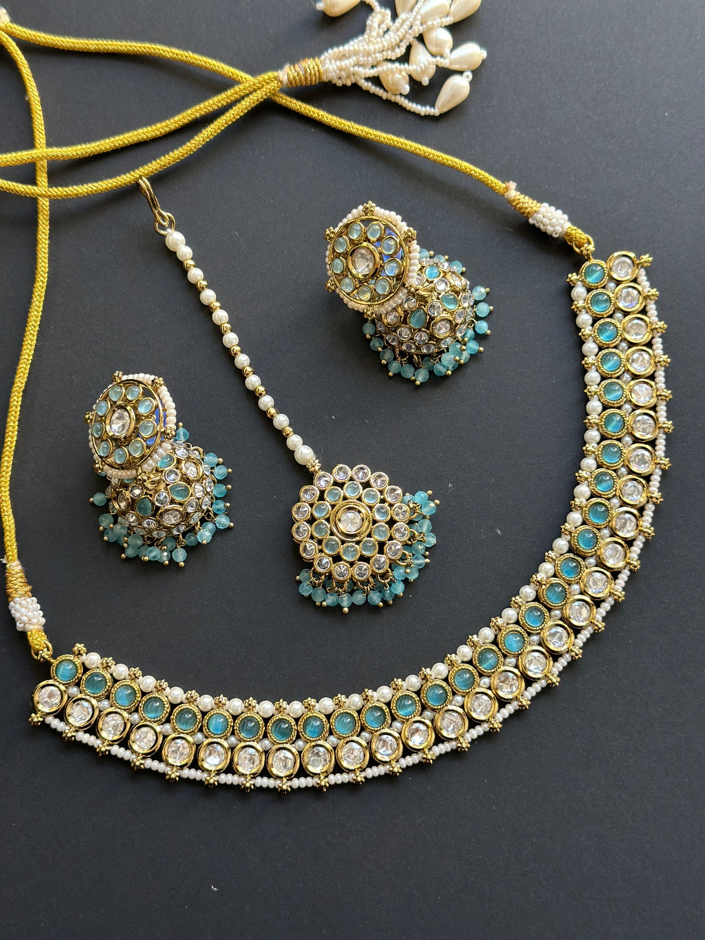 Kundan necklace with jhumki tikka