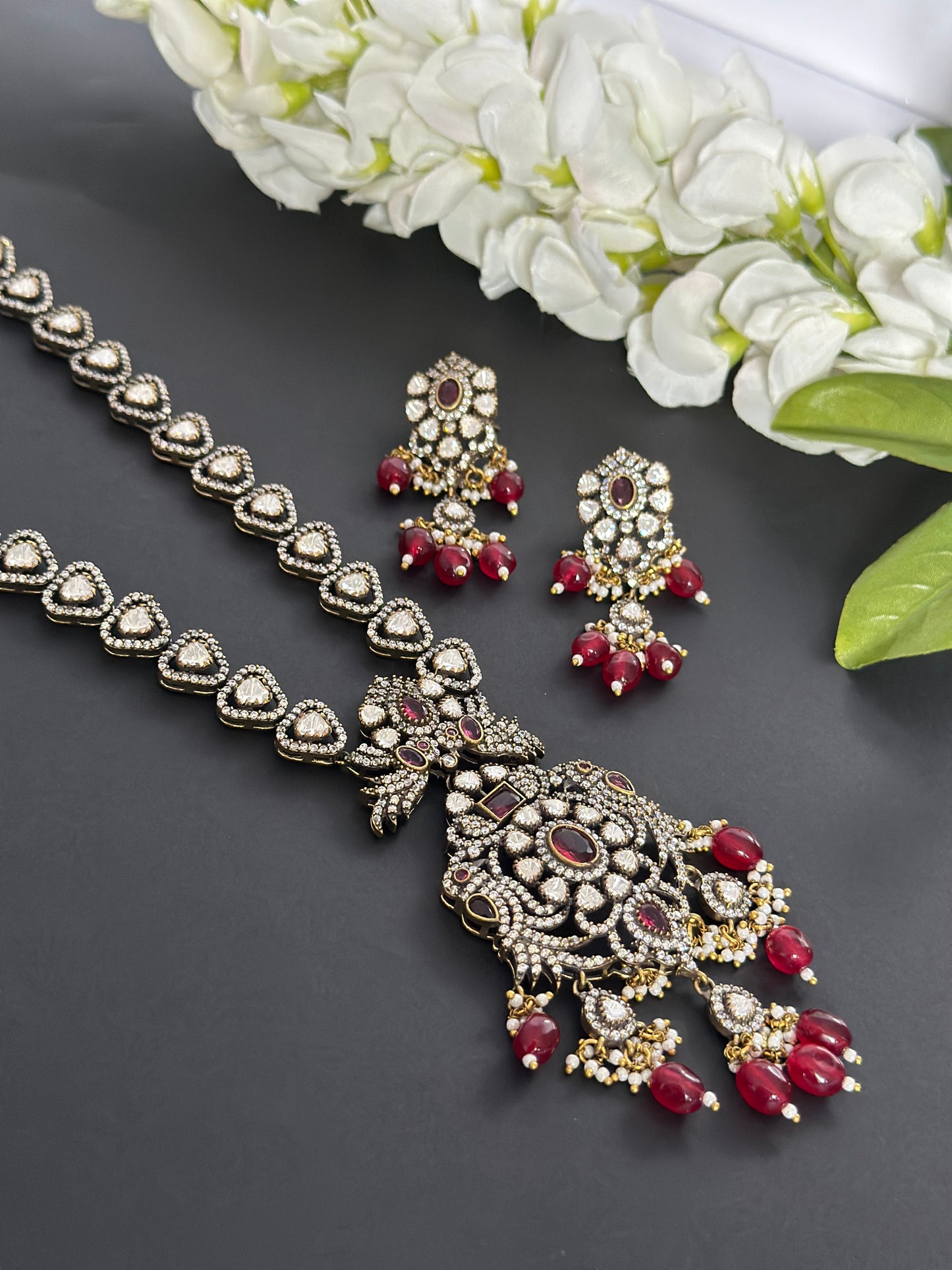Premium necklace set