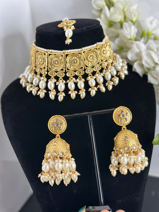 Jaisvi choker set