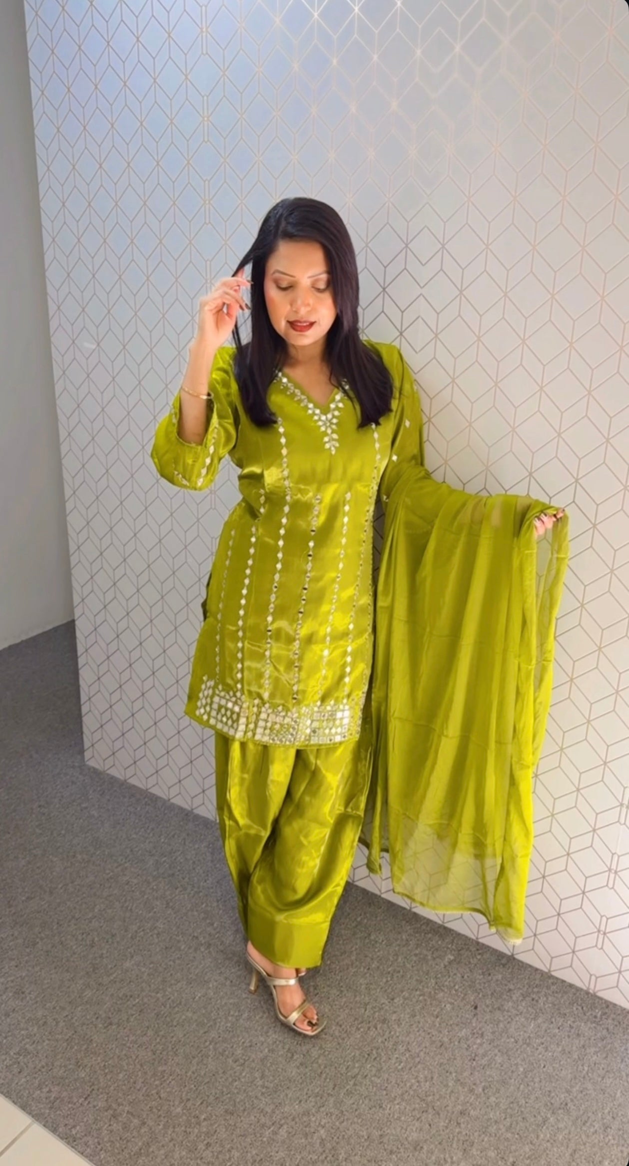 Party wear suit