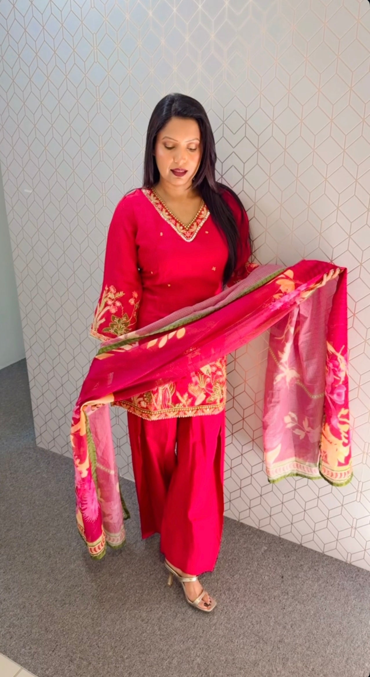 Farshi Silwaar suit