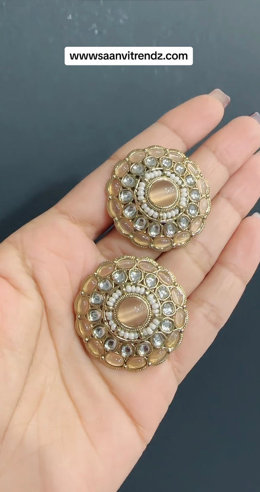 Kundan studs peach