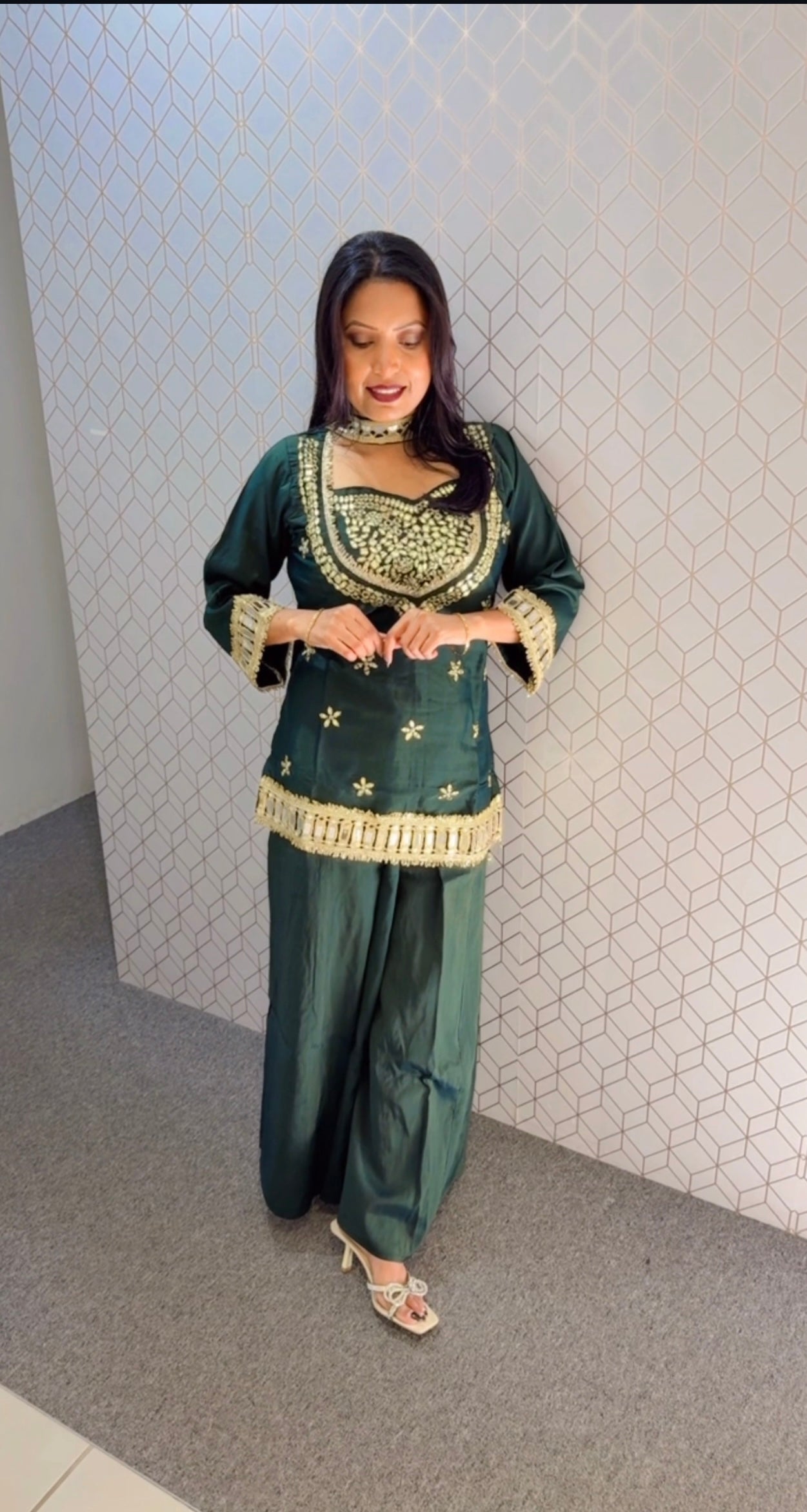 Party wear suit