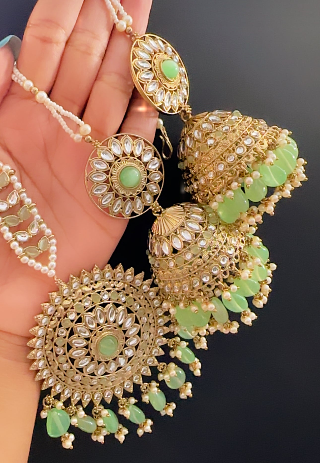 Jhumki tikka set Mint