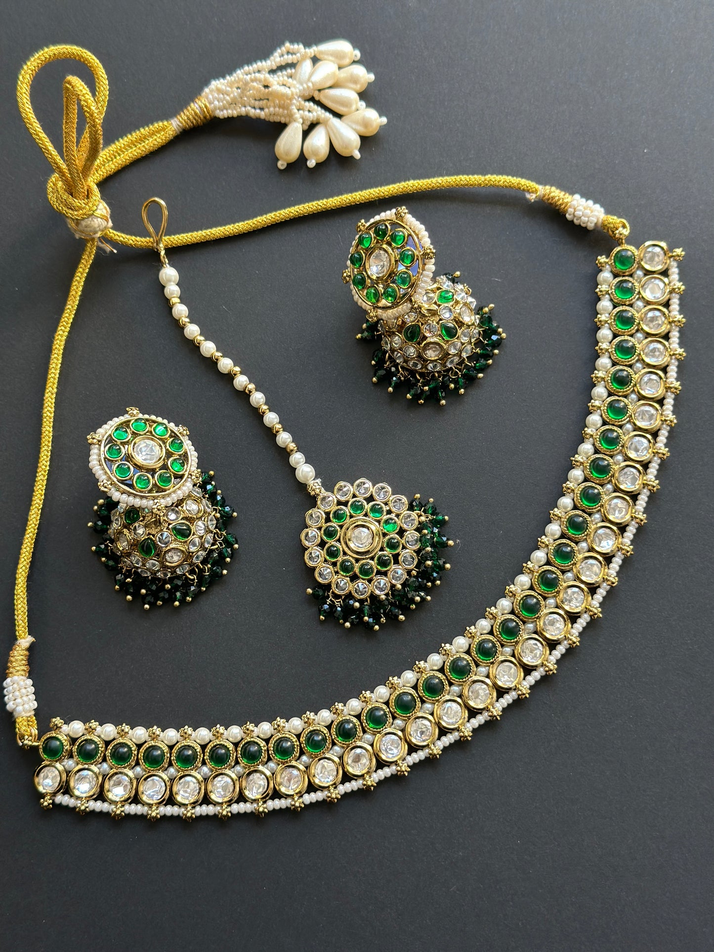 Kundan necklace with jhumki and tikka
