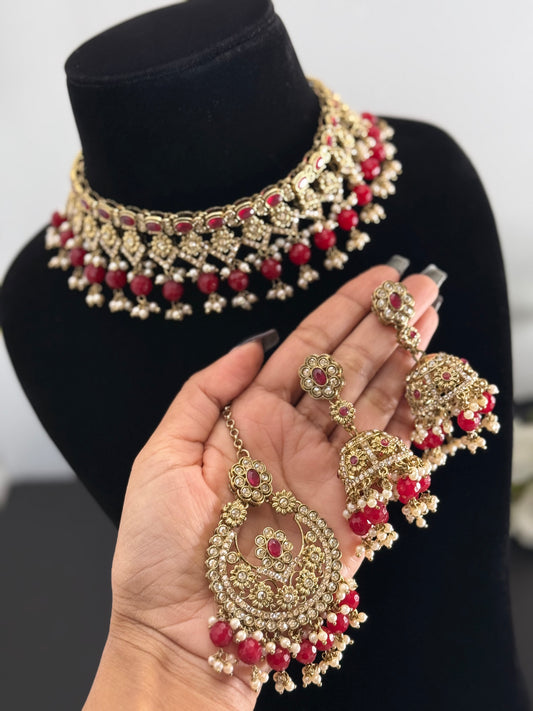 Choker set