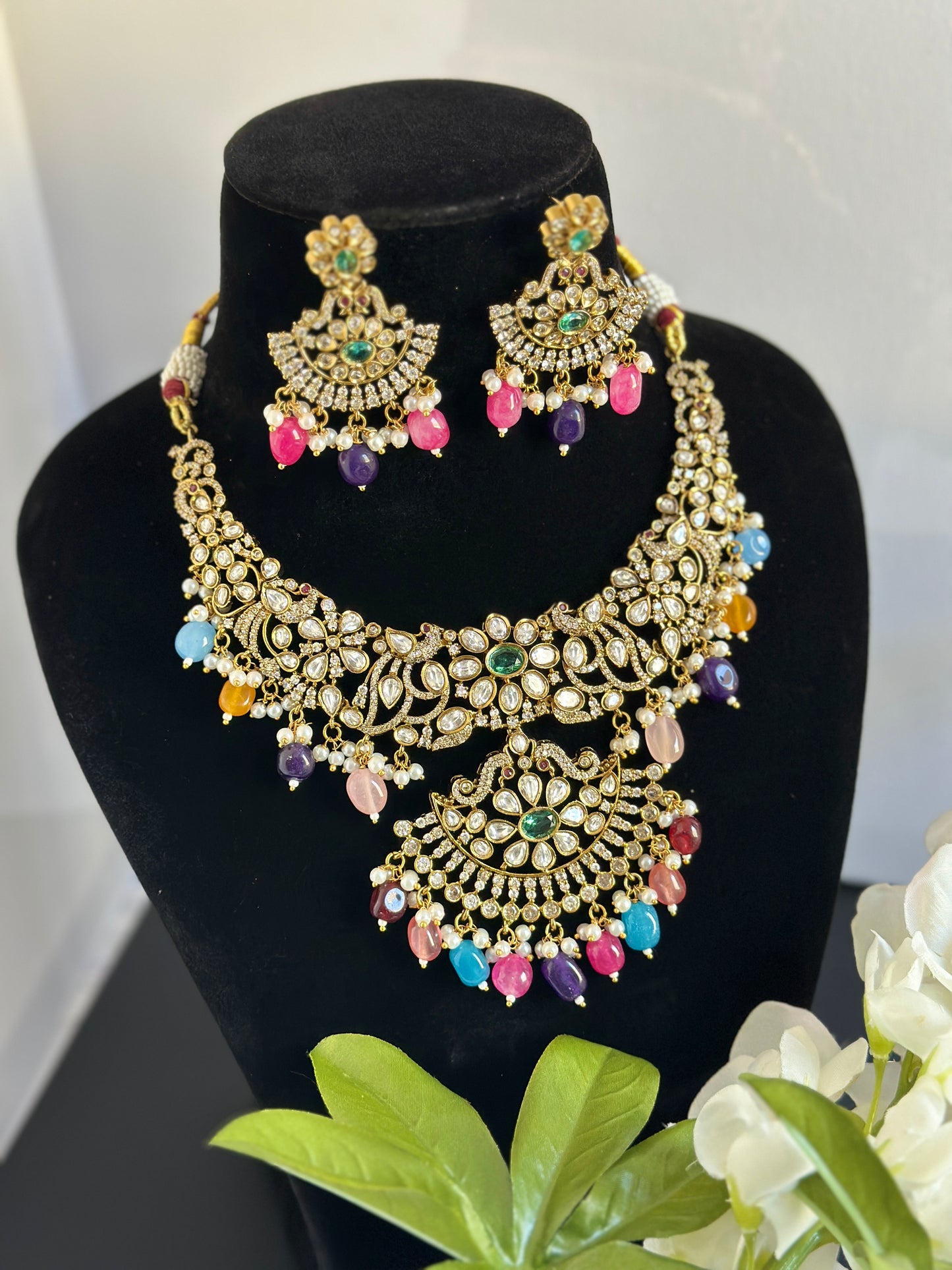 Premium necklace set