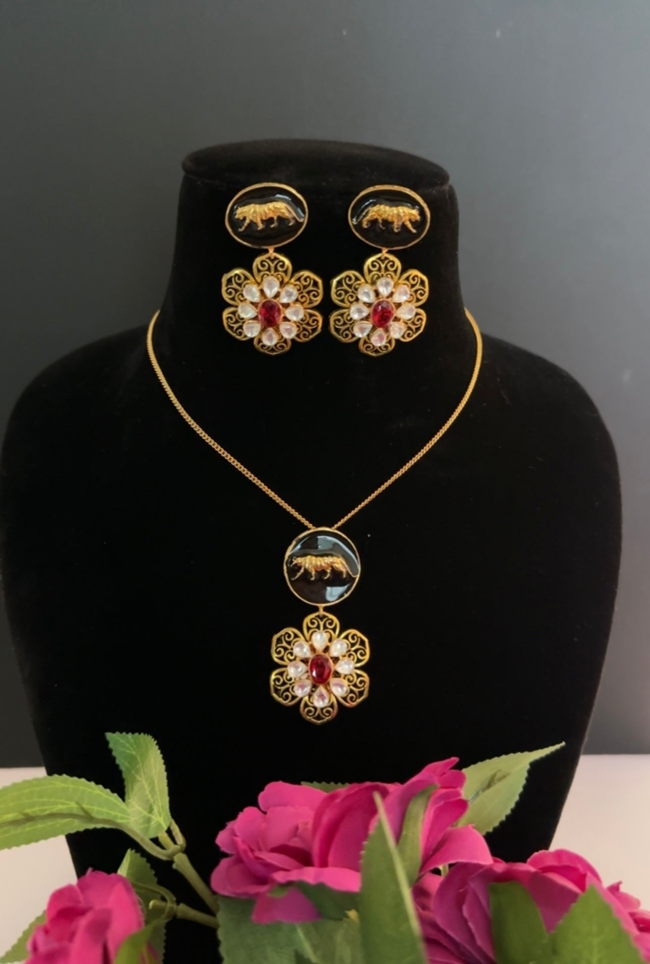 Sabyasachi inspired necklace set