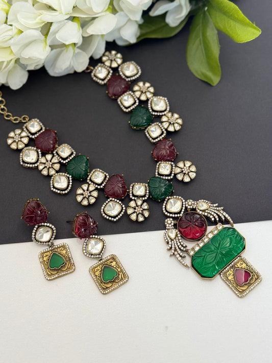 Premium necklace set