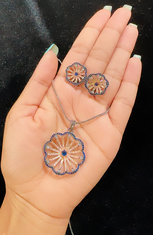 Pendant set