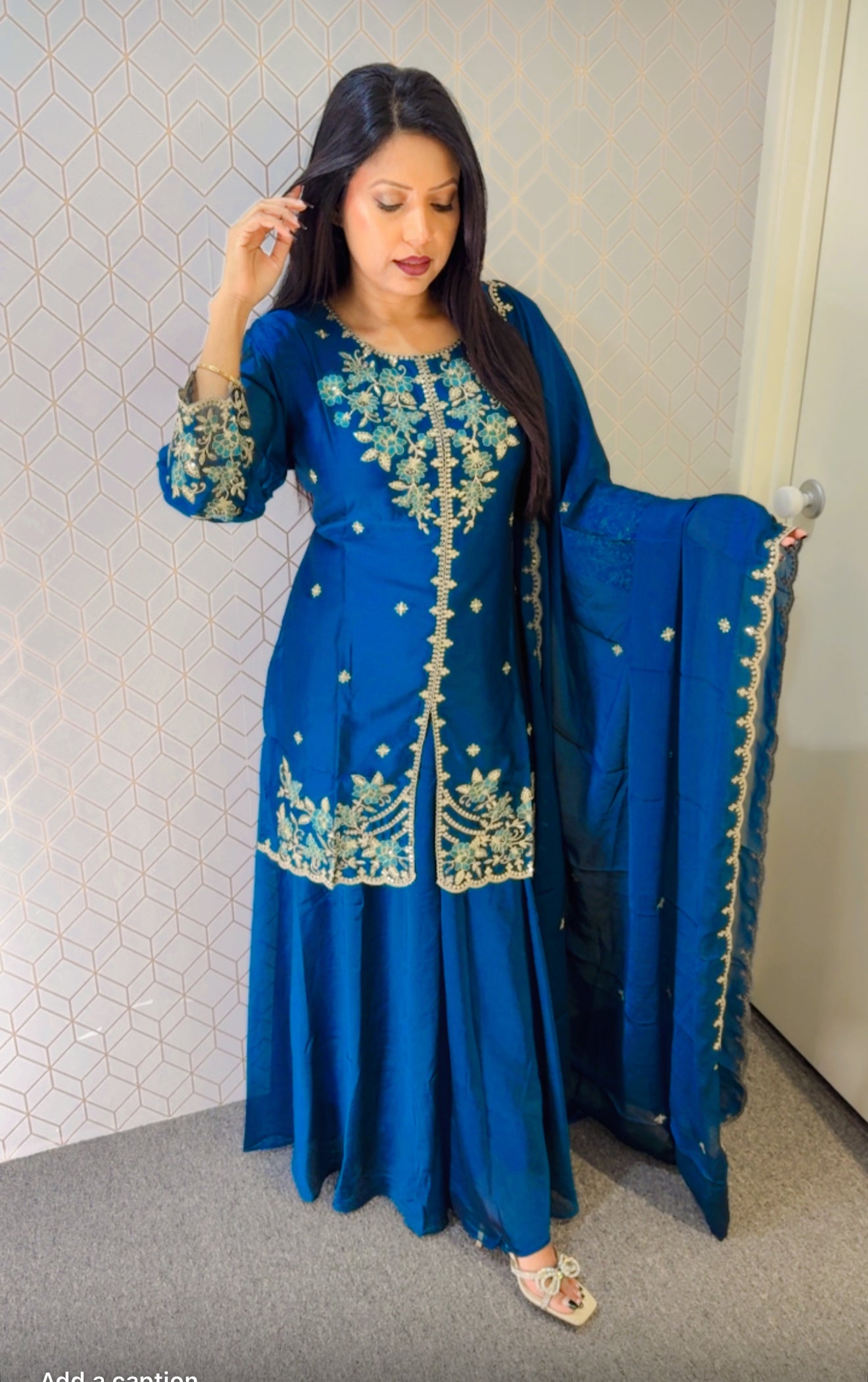 Party wear suit