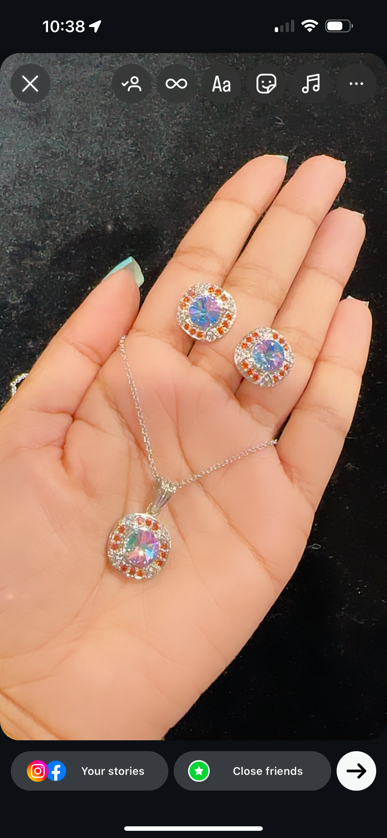 Pendant set