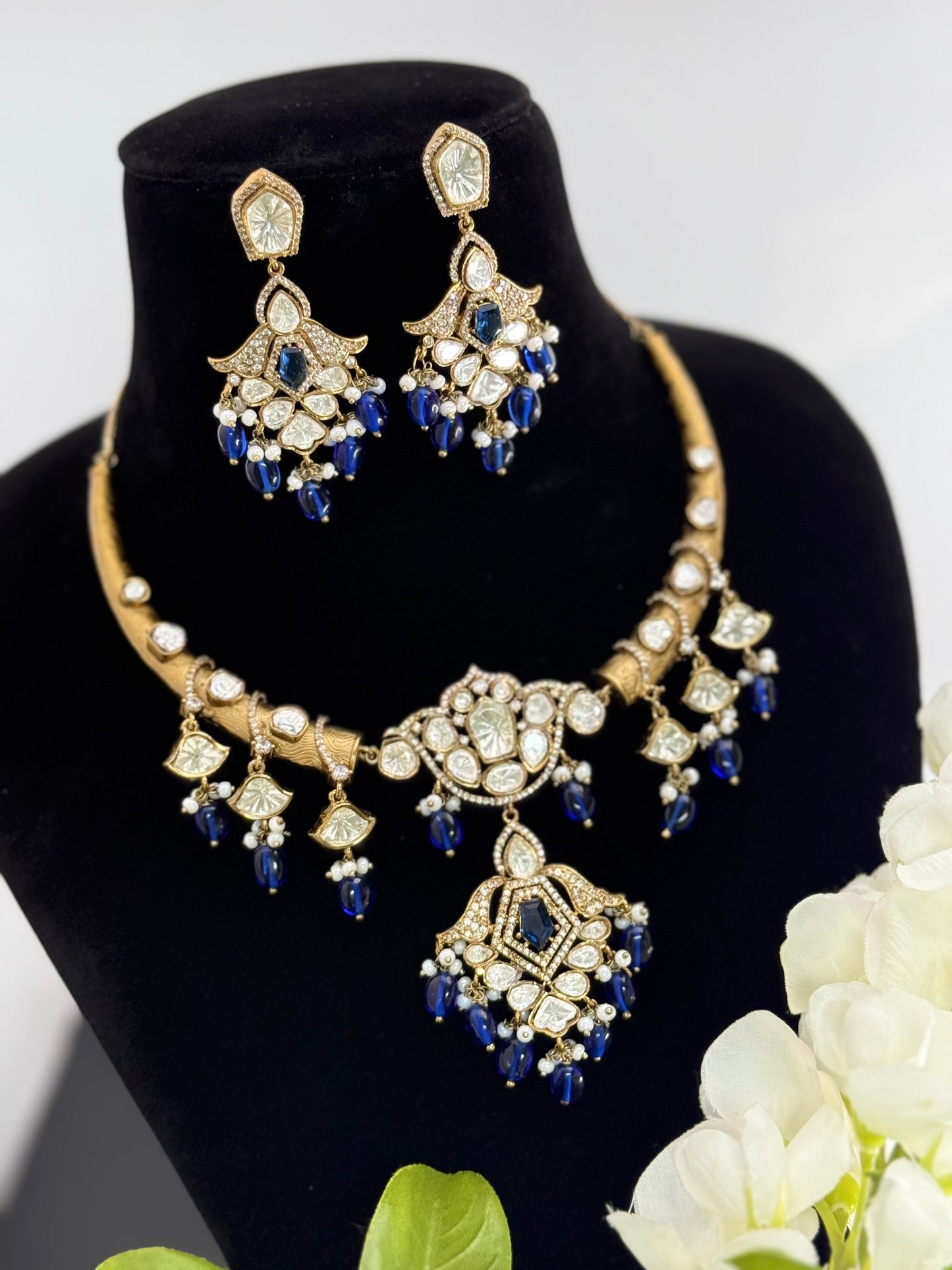 Premium necklace set
