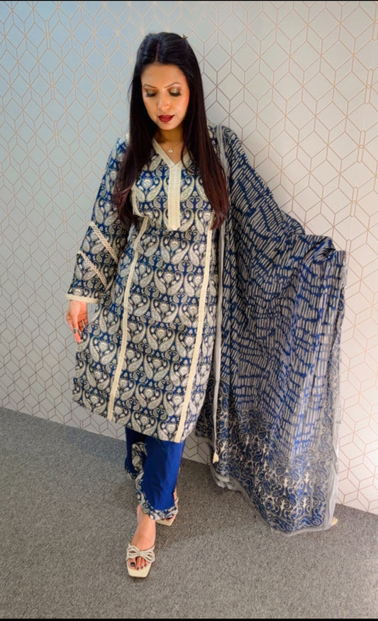 Pakistani Style suit