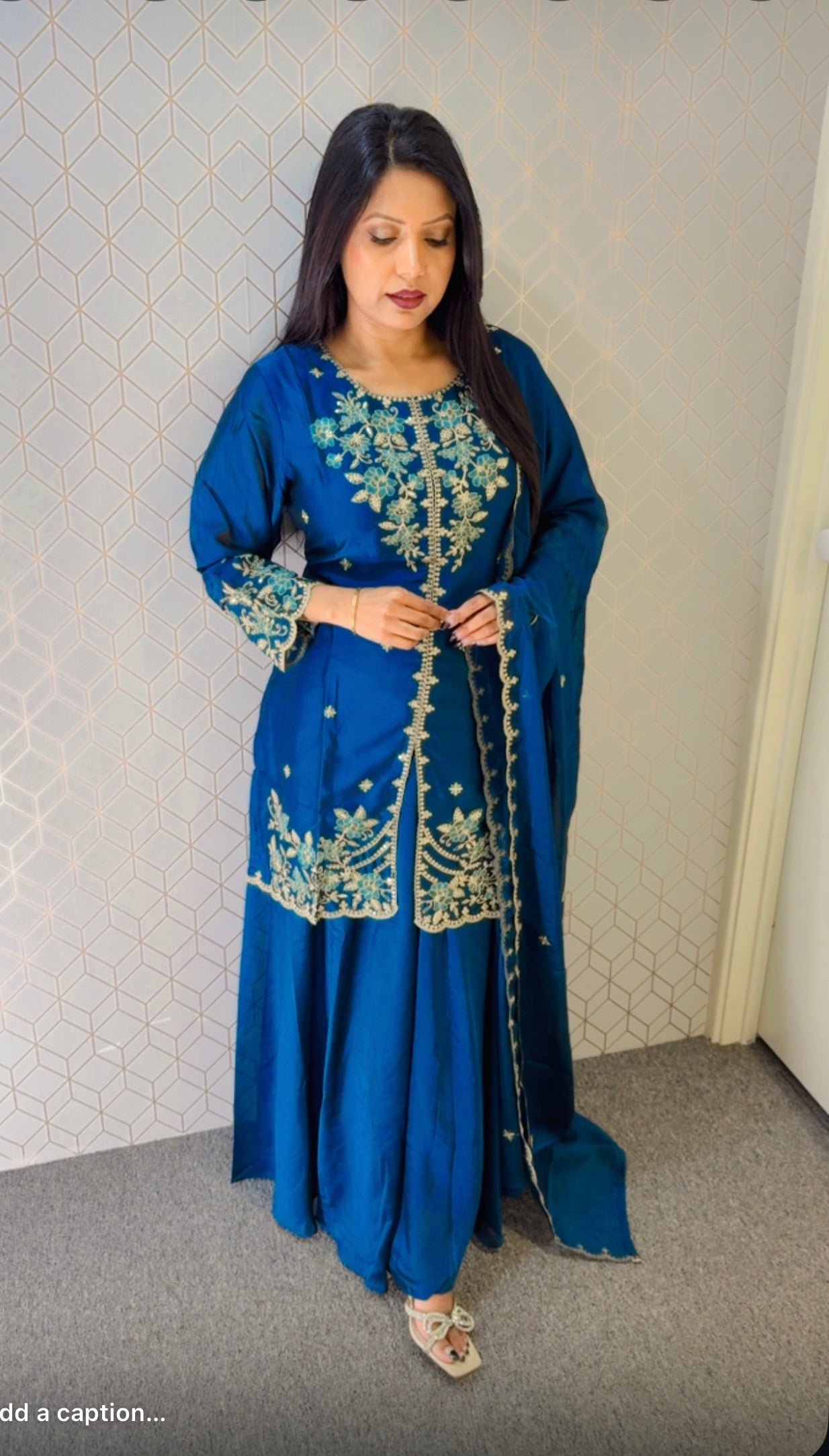 Party wear suit